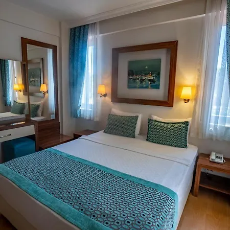 Tu Casa Gelidonya 4*